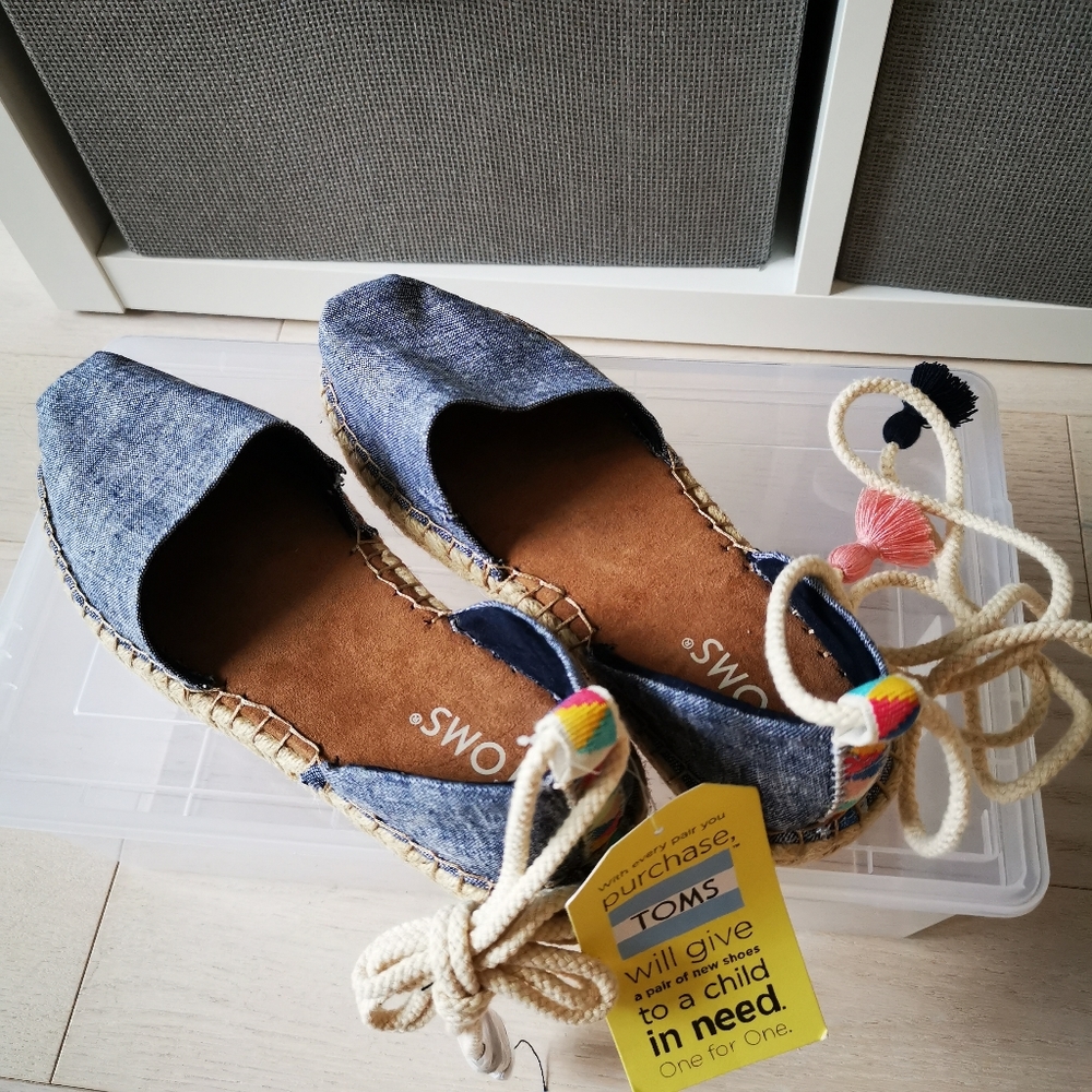 Tom's Navy Blue Katalina Ankle-high flat shoes size 5
